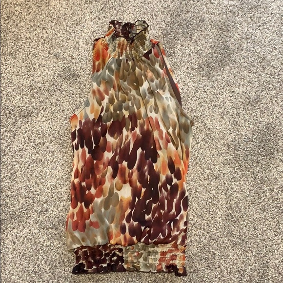 Sleeveless Blouse - Picture 1 of 2